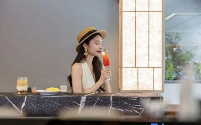 Wo King Spring Villa, Conghua Hot Spring, Guangzhou – People – Guangzhou