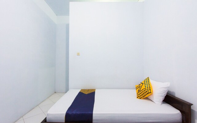 Kost Mittasukha Family by OYO Rooms