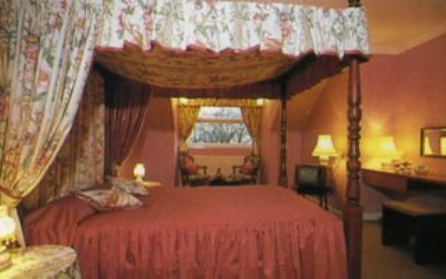 Lyndale Hotel