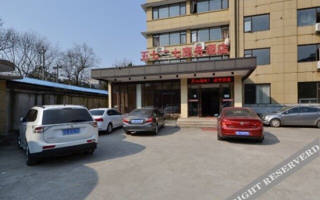 5727 Business Hotel