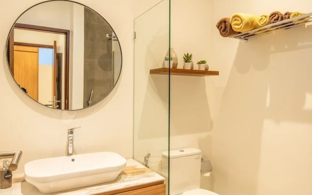 Mateo Villa Marvelous 6BR 2 Mins to Beach