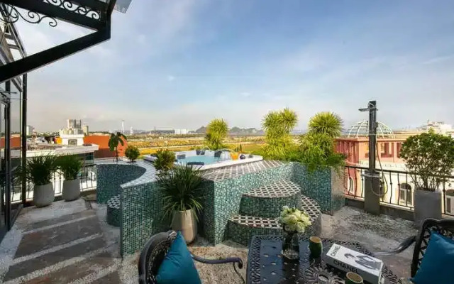 The Exquisite HaLong Hotel