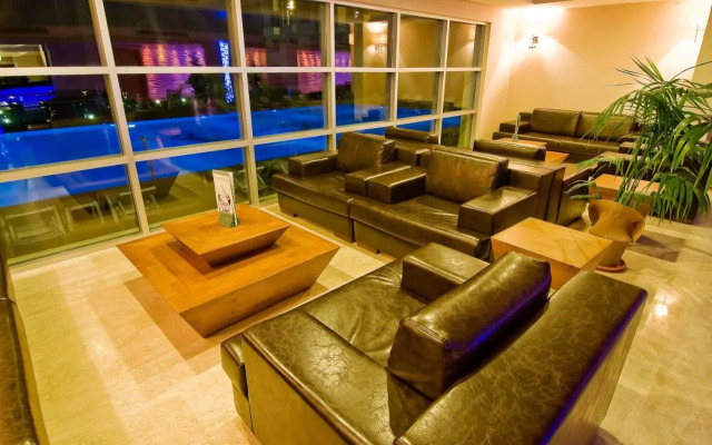 Adrina Hotel De Luxe Health & Spa