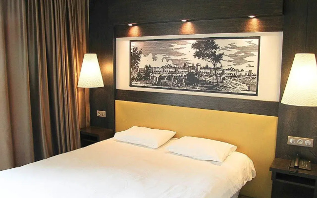 Safari Hotel
