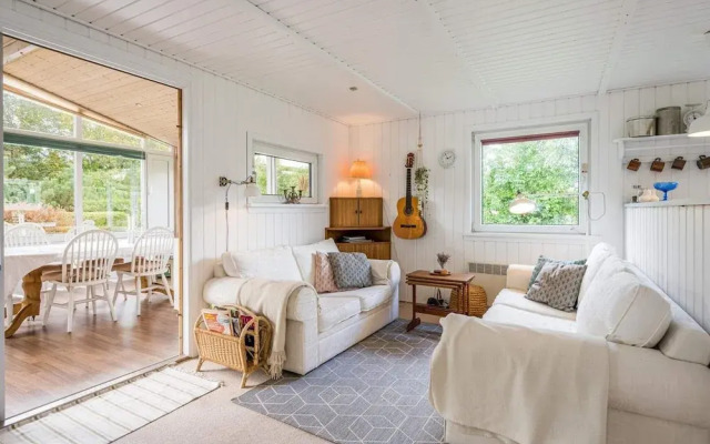 6 Person Holiday Home in Tarm
