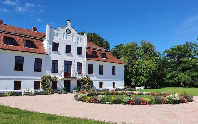 Apartment in Gerdshagen With Garden
