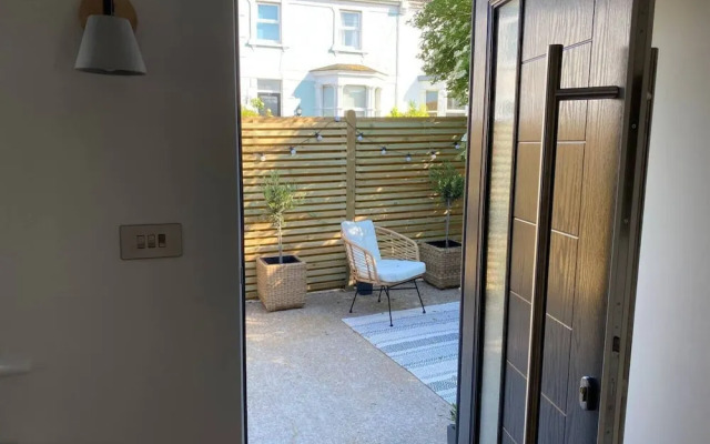 Stunning 2-bed Self Contained Oasis in Eastbourne