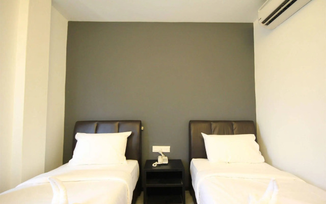 Sandy Hotel