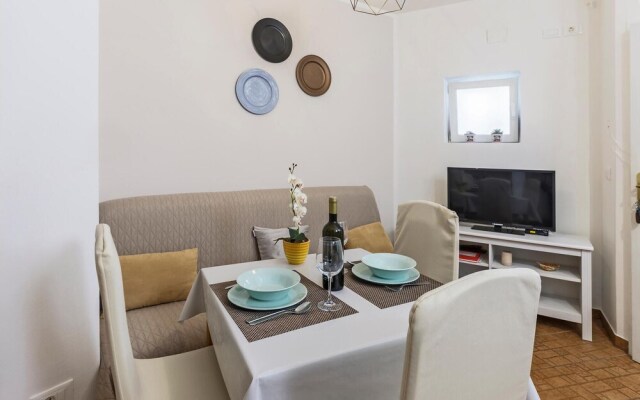Amazing Home in Novigrad With Wifi and 1 Bedrooms
