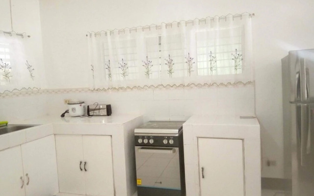Luna Oslob Extension House