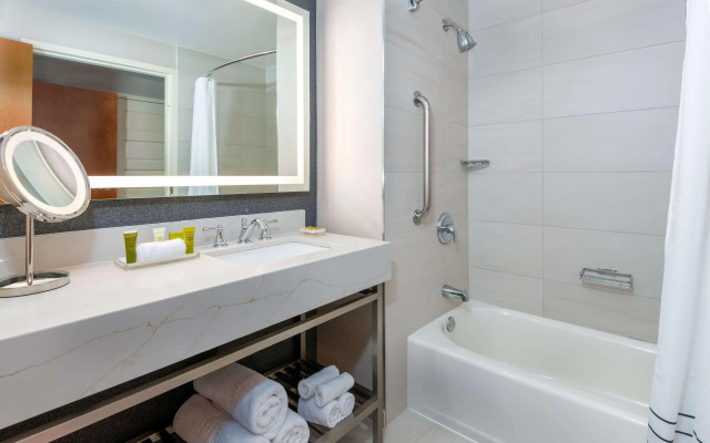 Hilton Charlotte Airport