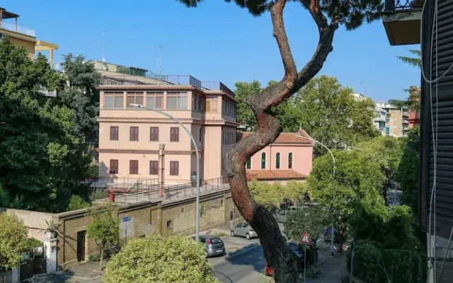 American Uni 2Br Lovely Apt