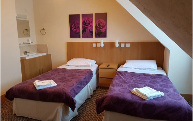 Bridge Guest House