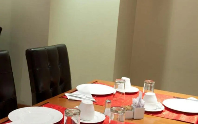 Ateneo Hotel