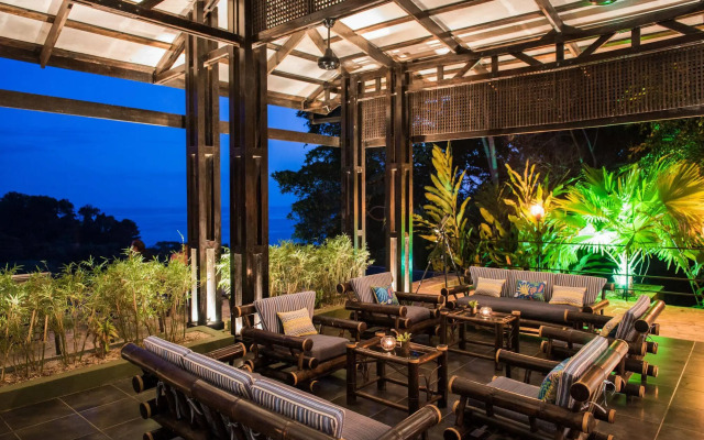 Tiki Villas Rainforest Lodge & Spa