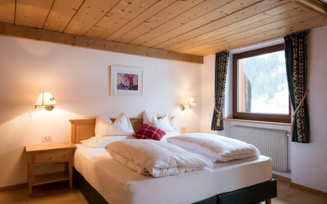 La Tambra B&B Residence - central with Restaurant