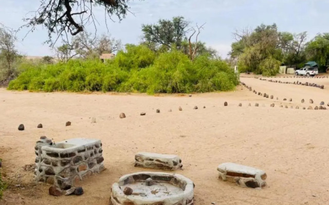 Brandberg White LadyLodge
