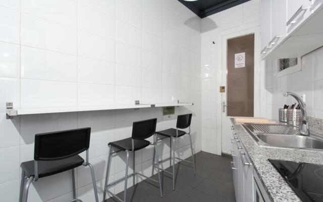 Diagonal House