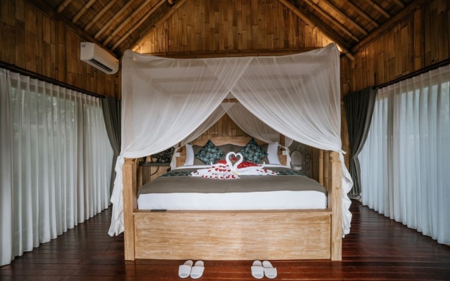 Umah Bali Kuno Villas – Guest Rooms – Manukaya