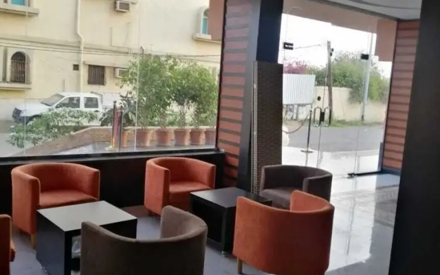 OYO 491 Rosa Plaza Hotel