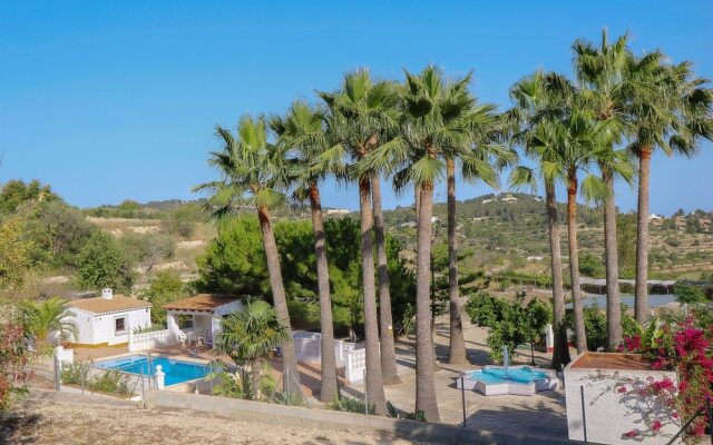 Finca Alhambra - spacious and characterful property in Benissa