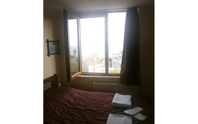 Emre Hotel