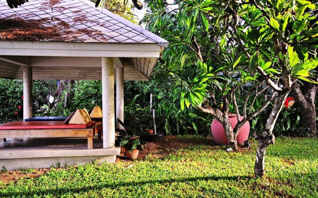 Baan Bayan Beachfront Hotel