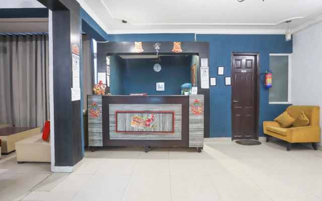 Golden Villa by OYO Rooms