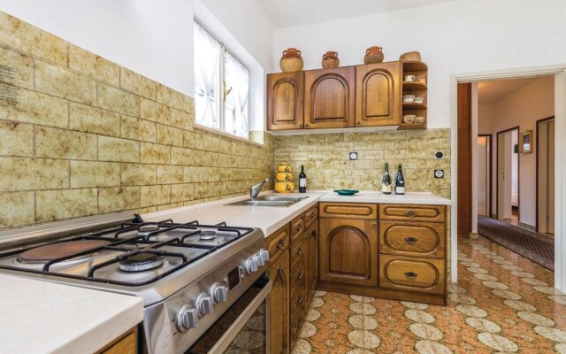 Amazing Home in Lovran With Wifi and 3 Bedrooms
