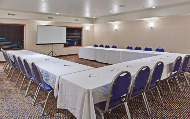 Holiday Inn Express Hotel & Suites SWIFT CURRENT by IHG
