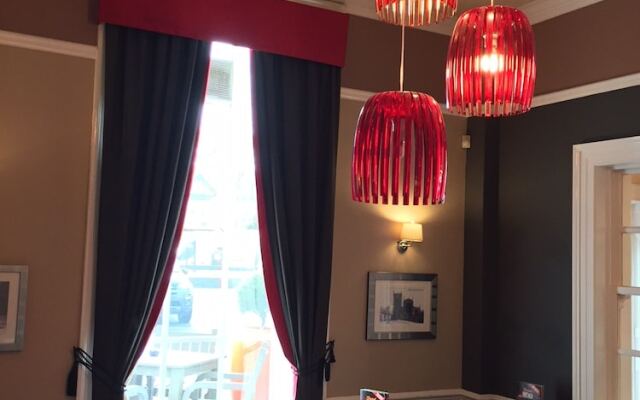 Premier Inn Wigan West (M6,Jct 26)