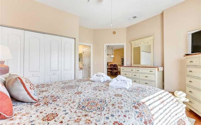 Ocean Village Club Q32