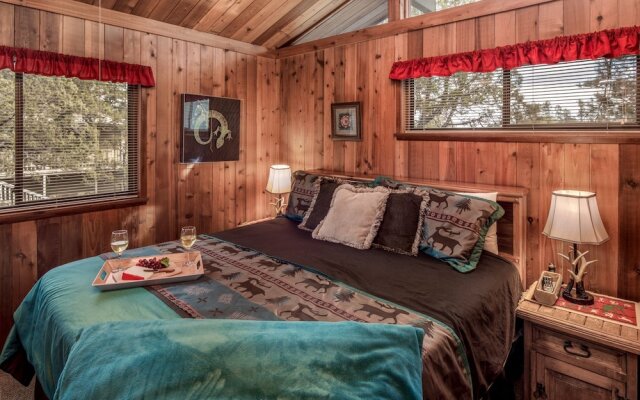 3 Bears Cabin - Two Bedroom Cabin