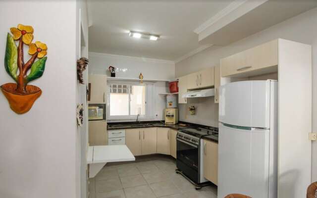 Casa 2 quartos - 256