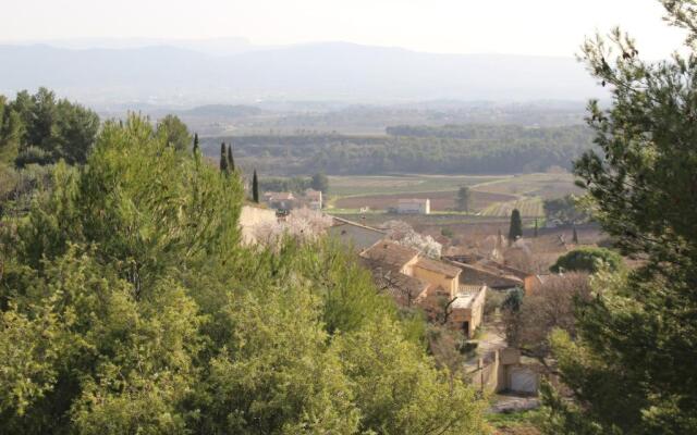 La Maison du Perron au pied de la Ste Victoire