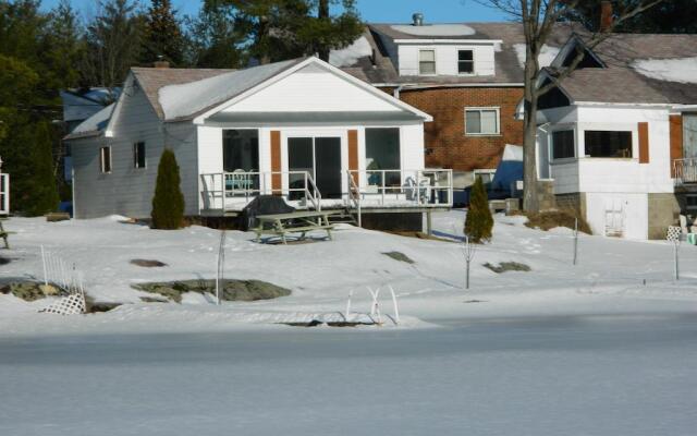 Pine Grove Cottages