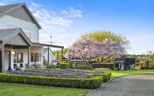 Maxwell's Golf Retreat