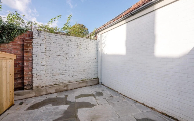 16 Cumberland Street, Woodbridge