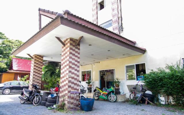 OYO 384 Ban Sabaidee