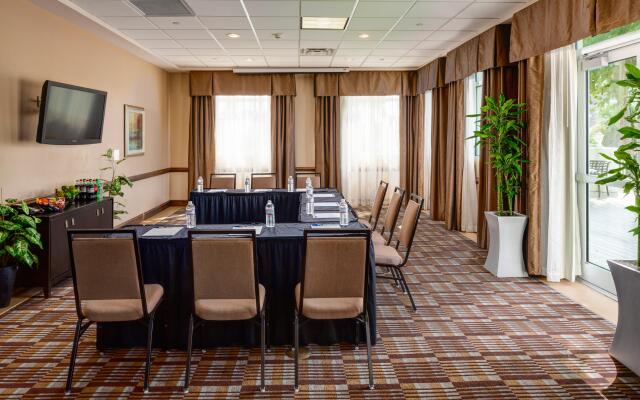Holiday Inn Express Charleston – Downtown Medical Area