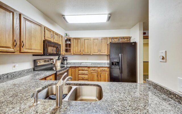 Atrium 003 1 Bedroom Condo by RedAwning