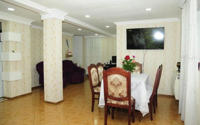 Guest House IVO