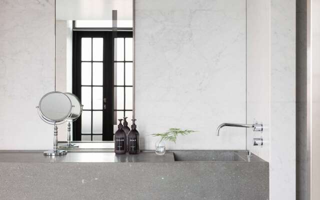 Grosvenor House Suites