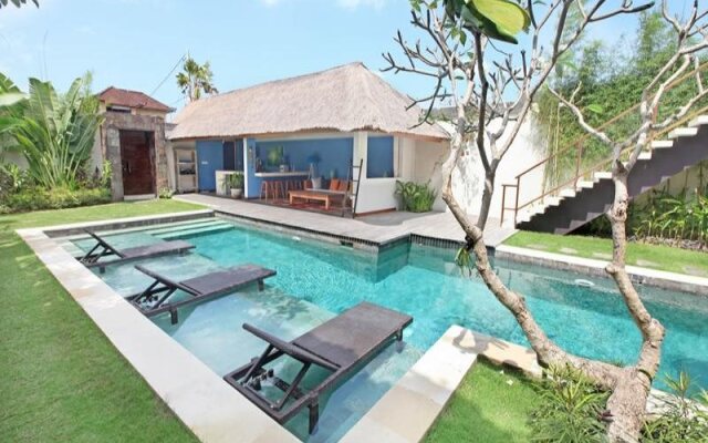 Berawa Breeze Villa