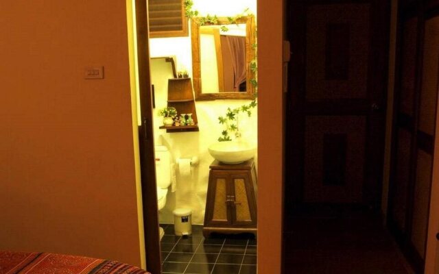 Plumeria Home