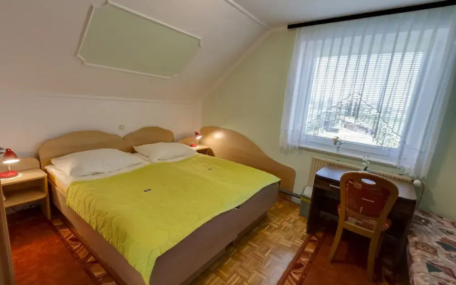 Rooms & Apartments Jana
