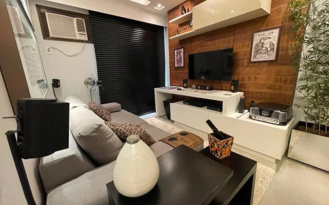 Ap em Niterói com Varanda e Garagem