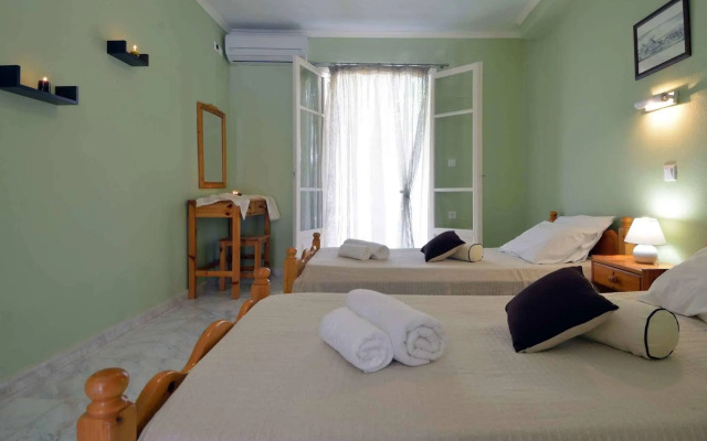 Damaskis Studios a Small Complex in Kassiopi