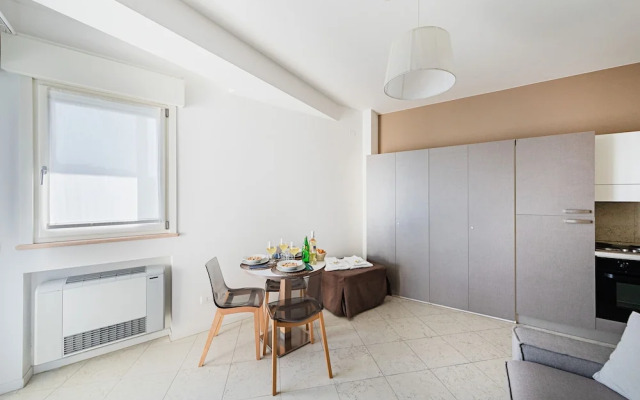 Residenza Miralago - 16 Domitilla - Locazione BK