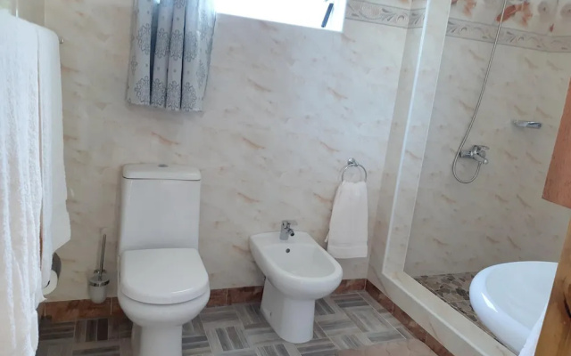 Apartment With one Bedroom in Baie Sainte Anne, With Wonderful sea Vie